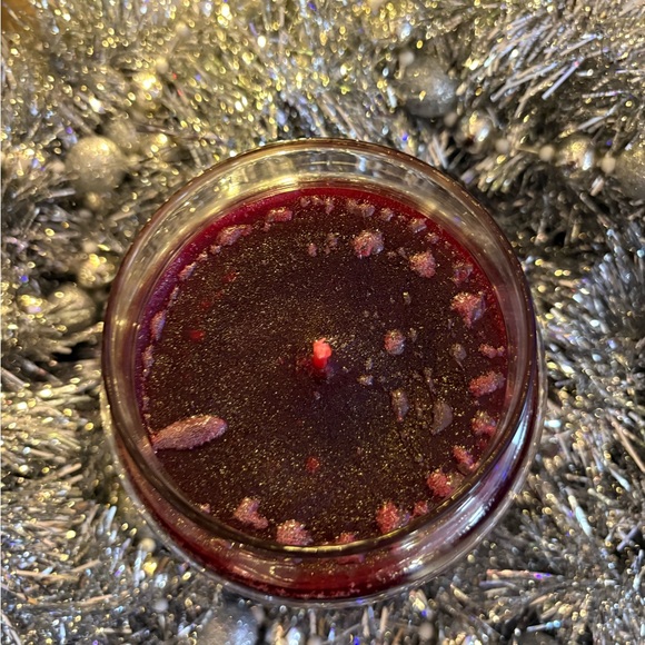 Yankee Candle Berry Trifle 22oz - Picture 2 of 3